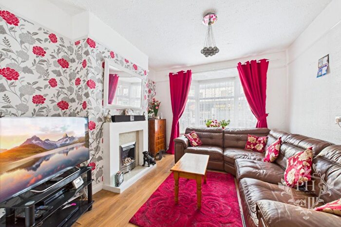 3 Bedroom Terraced House For Sale In Bolckow Road, Grangetown, Middlesbrough, TS6