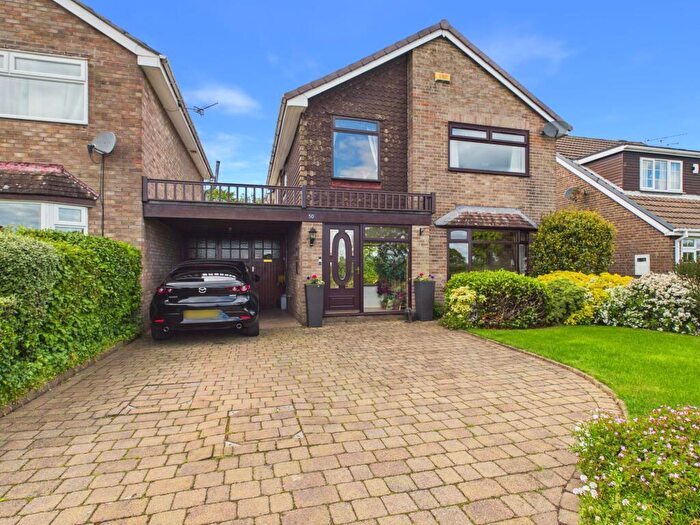 4 Bedroom Link Detached House For Sale In Black Moss Lane, Aughton, L39