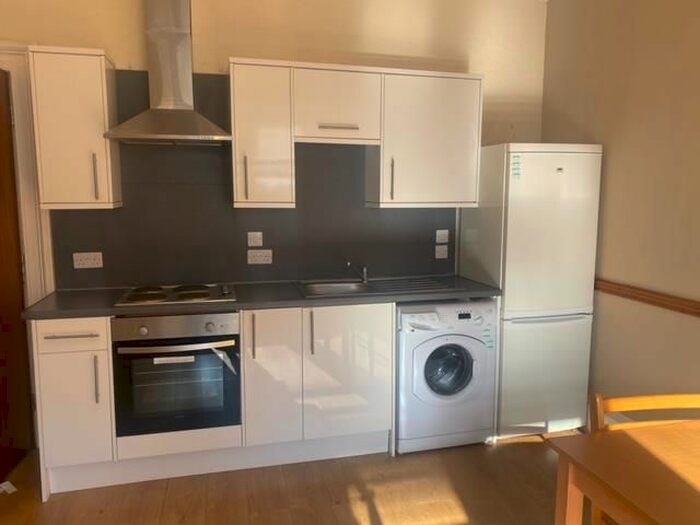 2 Bedroom Flat To Rent In Forest Park Road, Dundee, DD1