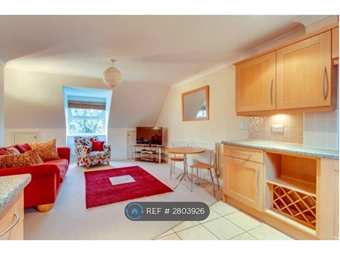 1 Bedroom Flat To Rent In Dorndon House, Reading, RG10