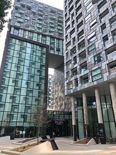 1 Bedroom Flat To Rent In Duckman Tower, Lincoln Plaza, London, E14