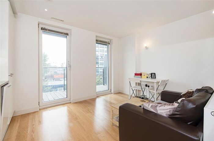 1 Bedroom Studio To Rent In Vantage Building, Station Approach, Hayes, UB3