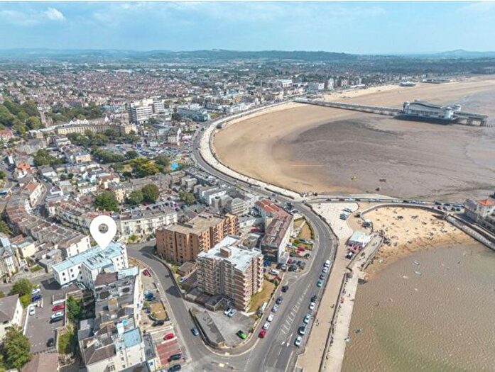 2 Bedroom Flat For Sale In Manilla Crescent, Weston-Super-Mare, BS23