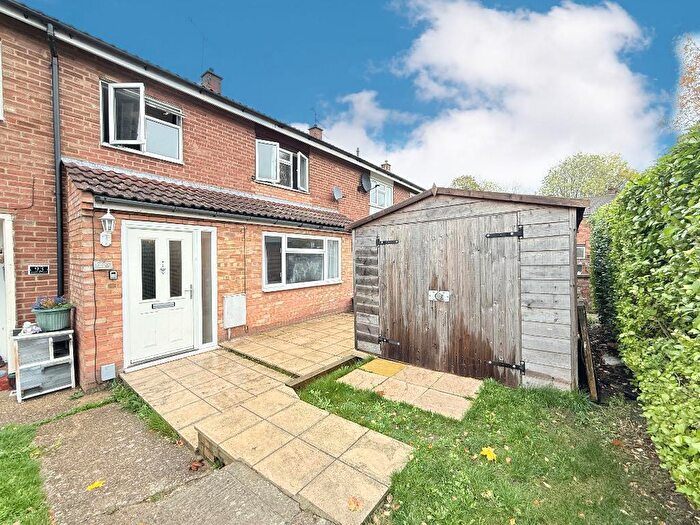 3 Bedroom Terraced House For Sale In Leaf Road, Houghton Regis, LU5