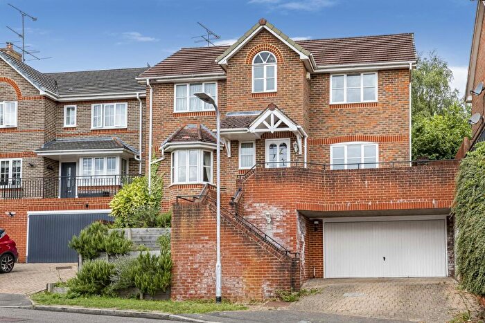 4 Bedroom Detached House For Sale In Ammanford, Caversham Heights, Reading, RG4