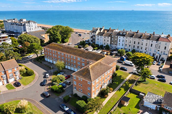 2 Bedroom Flat For Sale In Hume Court, South Road, Hythe, CT21