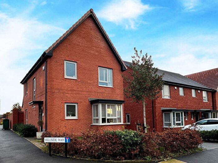 3 Bedroom Detached House For Sale In Millside Way, Royton, Oldham, OL2