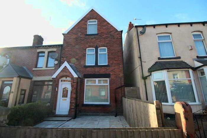 5 Bedroom Terraced House To Rent In Morris Green Lane, Bolton, BL3