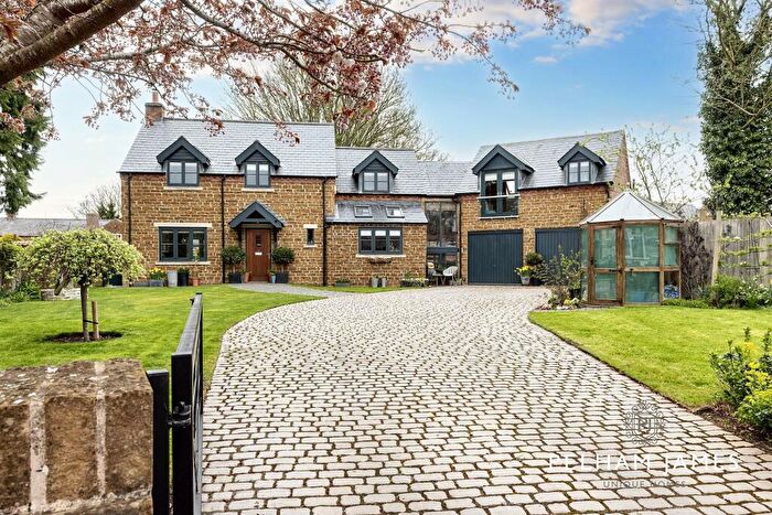 4 Bedroom Detached House For Sale In Spring Lane, Wymondham, LE14