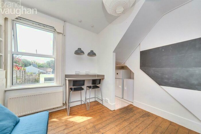 5 Bedroom Terraced House To Rent In Ladysmith Road, Brighton, BN2