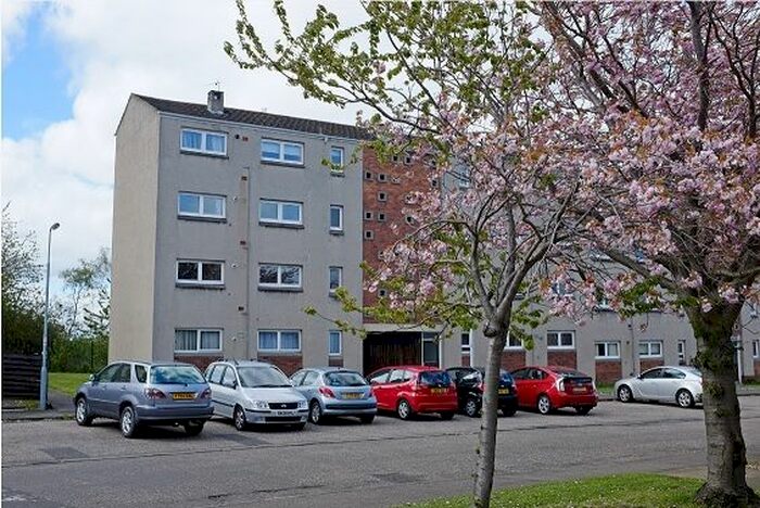 2 Bedroom Flat To Rent In Kingsknowe Place, Edinburgh, EH14