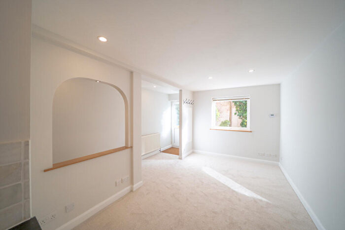 1 Bedroom Flat For Sale In St. Michael-at-Pleas, Norwich, Norfolk, NR3