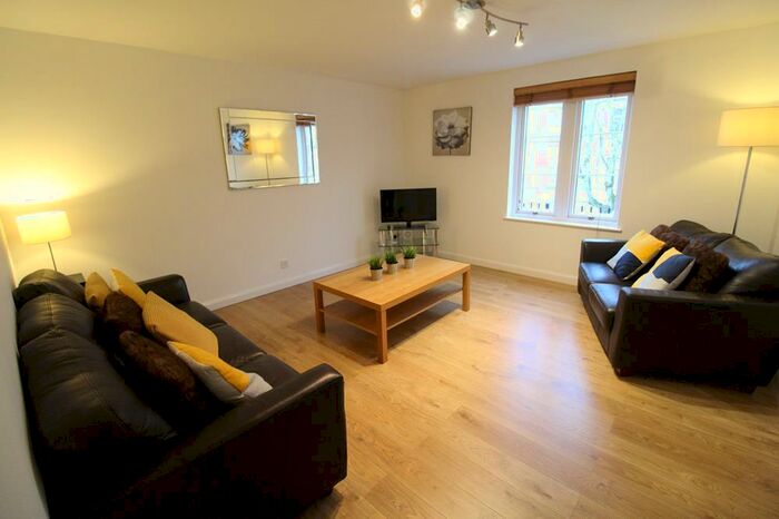 2 Bedroom Flat To Rent In Bethany View, Second Floor, AB11