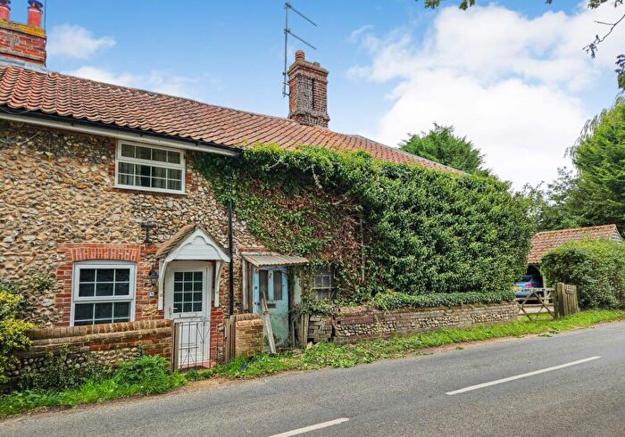 2 Bedroom Terraced House For Sale In Dereham Road, Litcham, King's Lynn, Norfolk, PE32