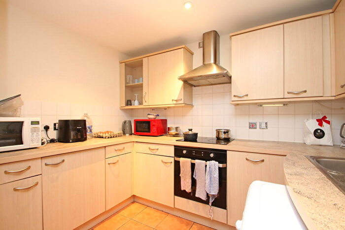 2 Bedroom Apartment To Rent In Ropewalk Court, Upper College Street, NG1