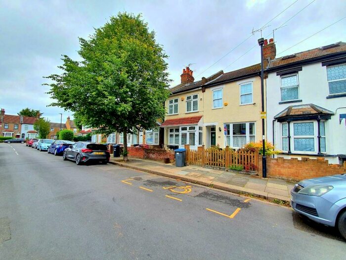 3 Bedroom Terraced House To Rent In Malvern Road, Enfield, EN3