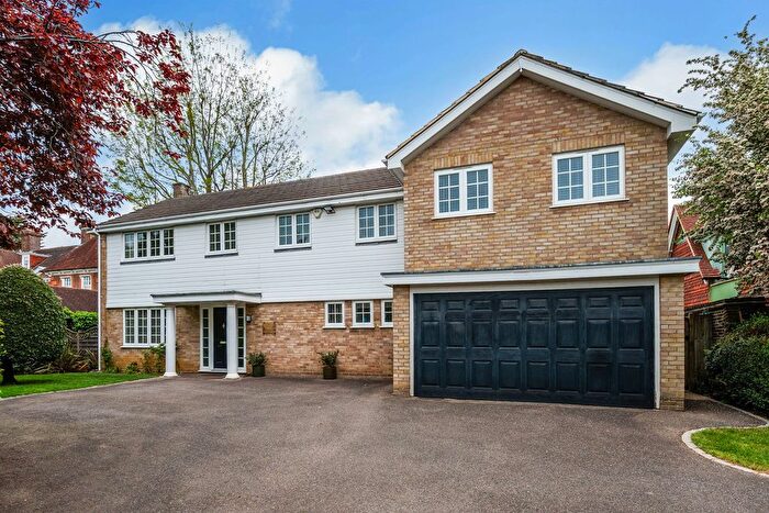 5 Bedroom Detached House For Sale In Doods Road, Reigate, RH2
