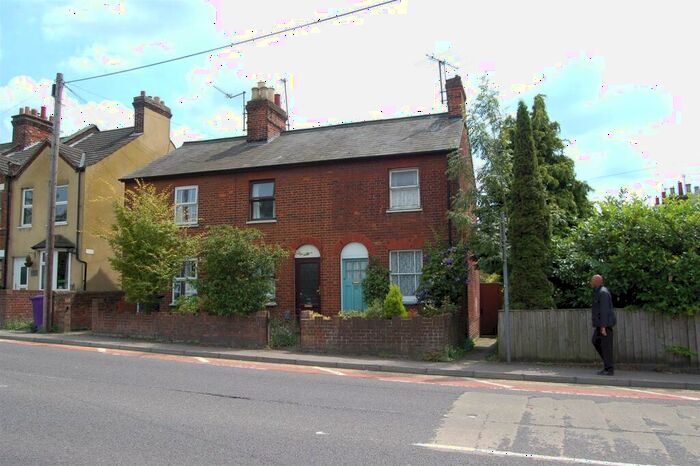 2 Bedroom House To Rent In Nightingale Road, Hitchin, Hertfordshire, SG5