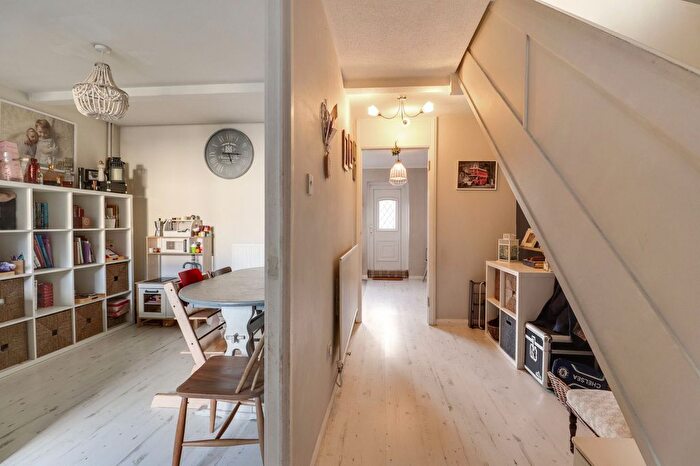 3 Bedroom Terraced House For Sale In Spreighton Road, West Molesey, KT8