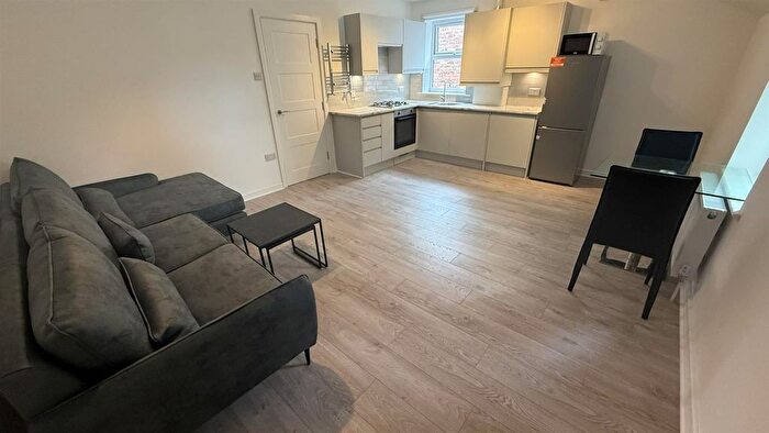 1 Bedroom Flat To Rent In Chatham Grove, West Didsbury, Manchester, M20