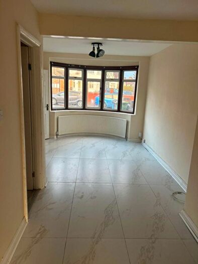 3 Bedroom Semi-Detached House To Rent In Windsor Road, Harrow, HA3