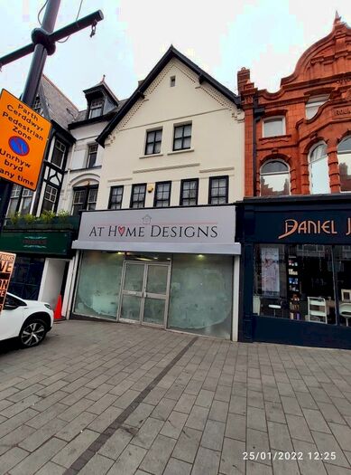3 Bedroom Flat To Rent In A Station Road, Colwyn Bay, LL29