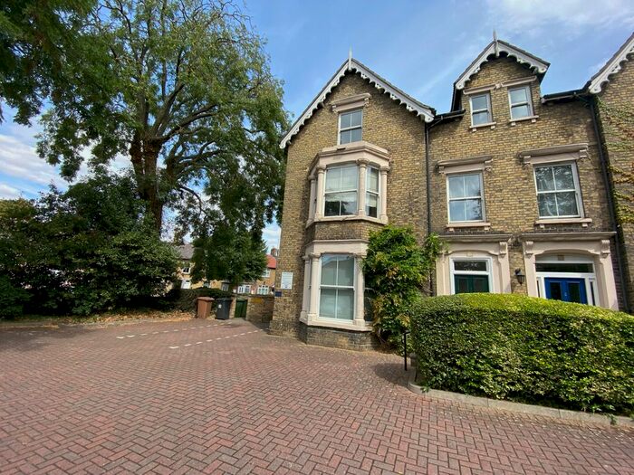 2 Bedroom Flat To Rent In Lincoln Road, Peterborough, PE1