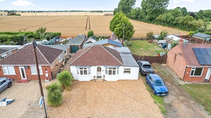 4 Bedroom Detached Bungalow For Sale In Smeeth Road, Marshland St James, Wisbech, Norfolk, PE14