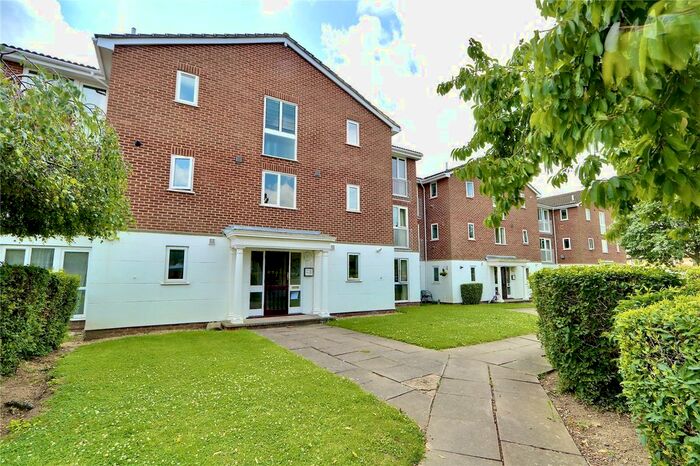 2 Bedroom Flat To Rent In Tayfield Close, Ickenham, UB10