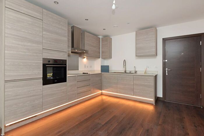 1 Bedroom Flat For Sale In Leander Heights, Mill Wood, ME14