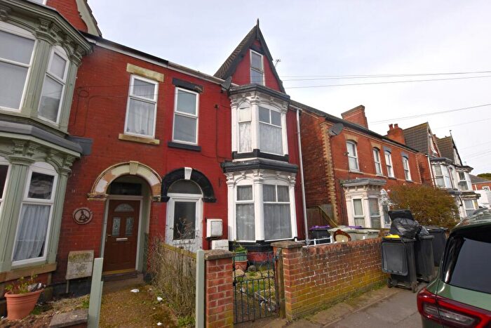 7 Bedroom Semi Detached House For Sale In Waterloo Road, Mablethorpe, LN12