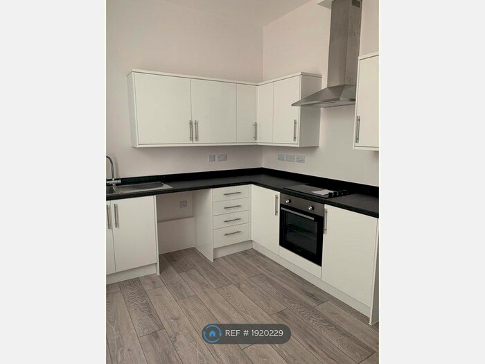 2 Bedroom Flat To Rent In Trinity Court, Folkestone, CT20