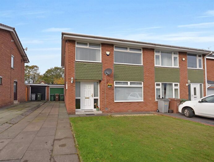 3 Bedroom Semi-Detached House For Sale In Gwendoline Close, Wirral, CH61