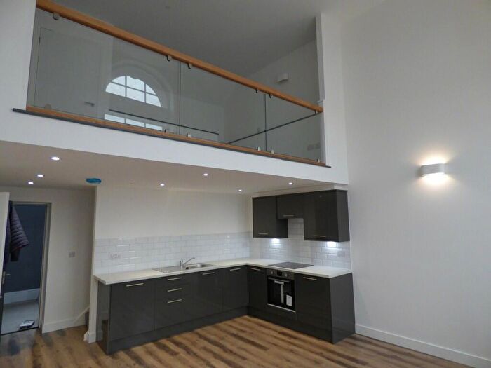 2 Bedroom Apartment To Rent In Victoria Road, Swindon, SN1