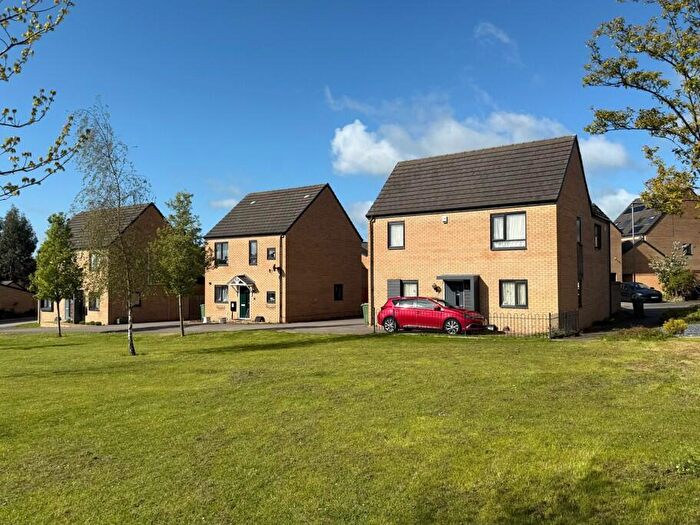 4 Bedroom Detached House To Rent In Grable Avenue, Oxley Park, MK4