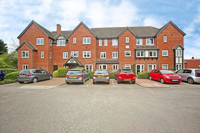 2 Bedroom Flat For Sale In Swan Court, Banbury Road, Stratford-upon-Avon, Warwickshire, CV37