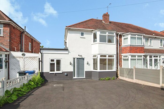 4 Bedroom Semi Detached House For Sale In Sledmore Road, Dudley, DY2