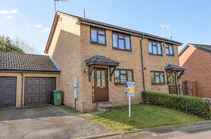 3 Bedroom Semi Detached House To Rent In Shutehay Drive, Cam, GL11