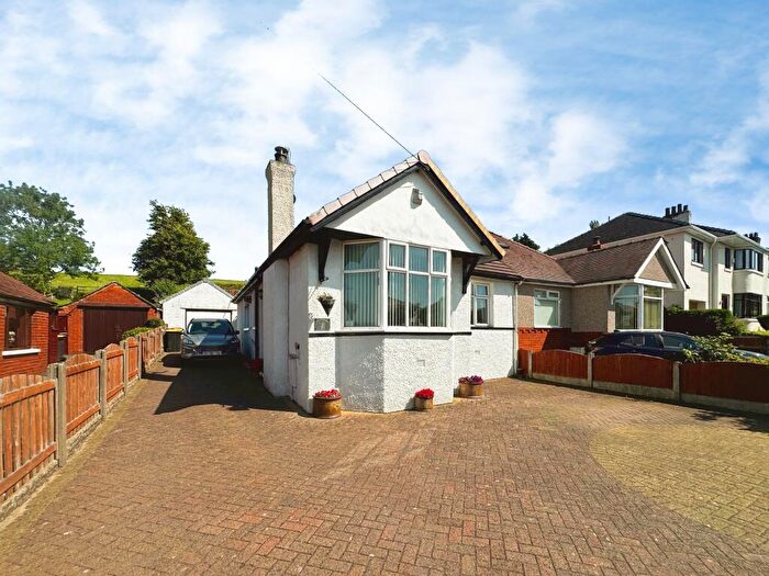 3 Bedroom Semi-Detached Bungalow For Sale In Slyne Road, Bolton-le-Sands, LA5
