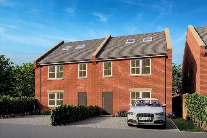 4 Bedroom Semi-Detached House To Rent In Hailey Gardens, Ware Road, Hailey, SG13