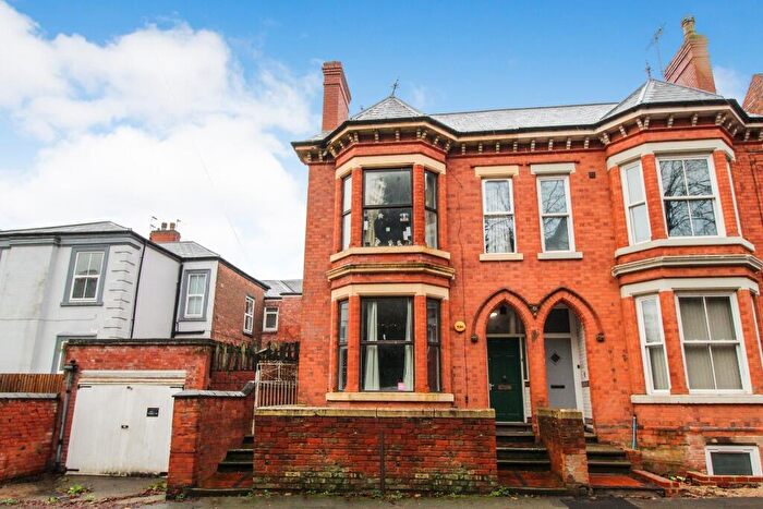 7 Bedroom Terraced House For Sale In Portland Road, Arboretum, Nottingham, NG7