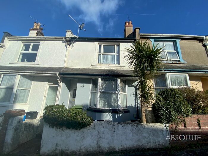 3 Bedroom Semi-Detached House To Rent In York Road, Paignton, TQ4