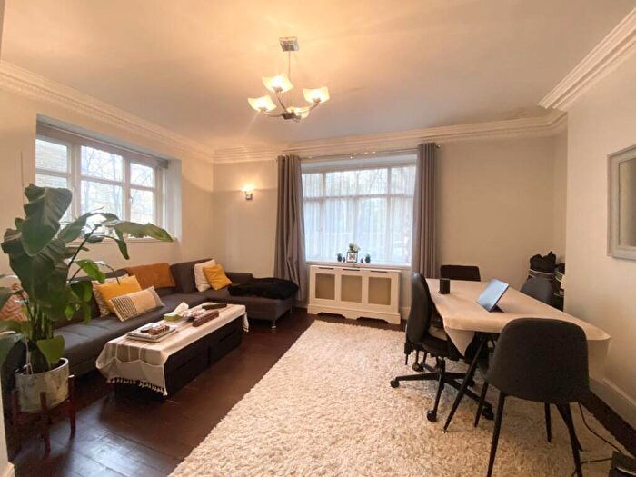 2 Bedroom Flat To Rent In St Edmunds Court, St Edmunds Terrace, London, NW8