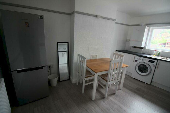 2 Bedroom Flat To Rent In Prior Deram Walk, Canley, Coventry, CV4