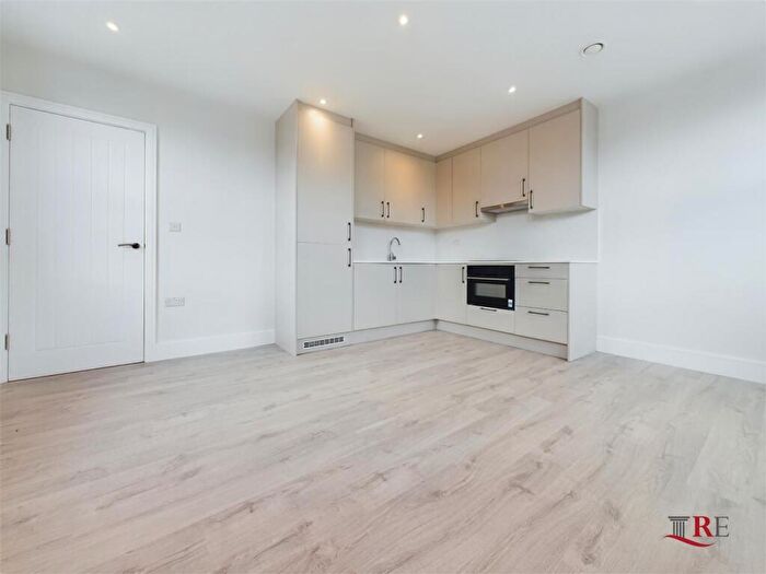 2 Bedroom Flat To Rent In Harrow Road, London, NW10