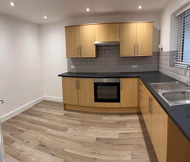 3 Bedroom Flat To Rent In Bucknell Road, Bicester, OX26