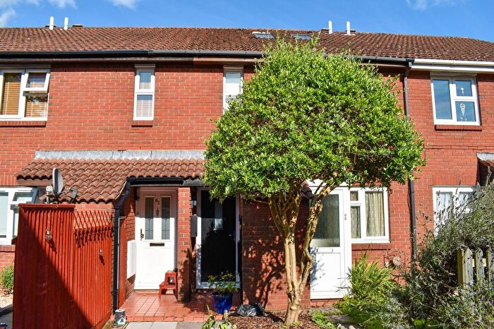 1 Bedroom Flat For Sale In Spartina Drive, Lymington, SO41