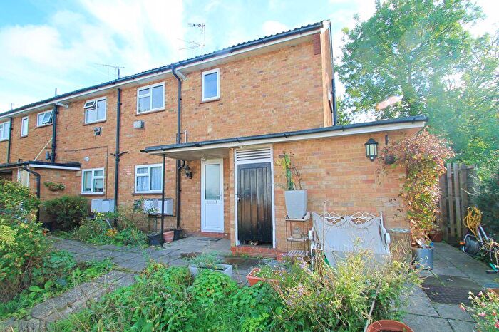 1 Bedroom Flat For Sale In Kingsfield Road, Harrow, HA1