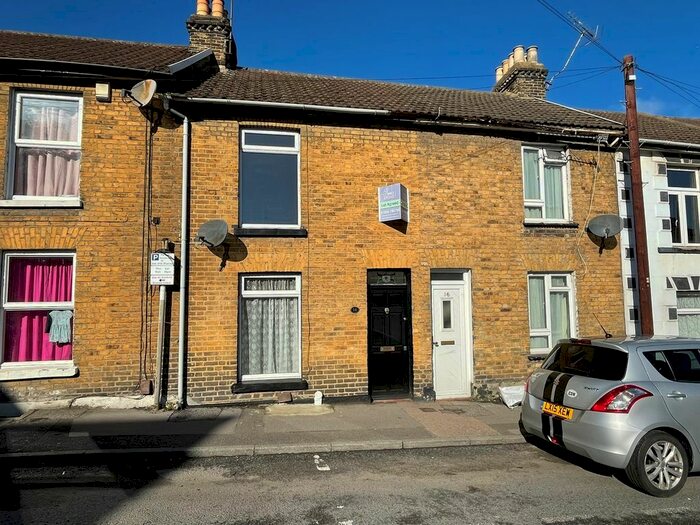 3 Bedroom Terraced House To Rent In James Street, Gillingham, ME7