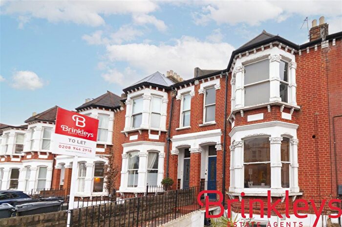 2 Bedroom Maisonette To Rent In Woodside, London, SW19
